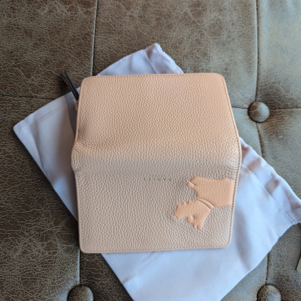 RADLEY LONDON medium bi-fold wallet in Grapefruit